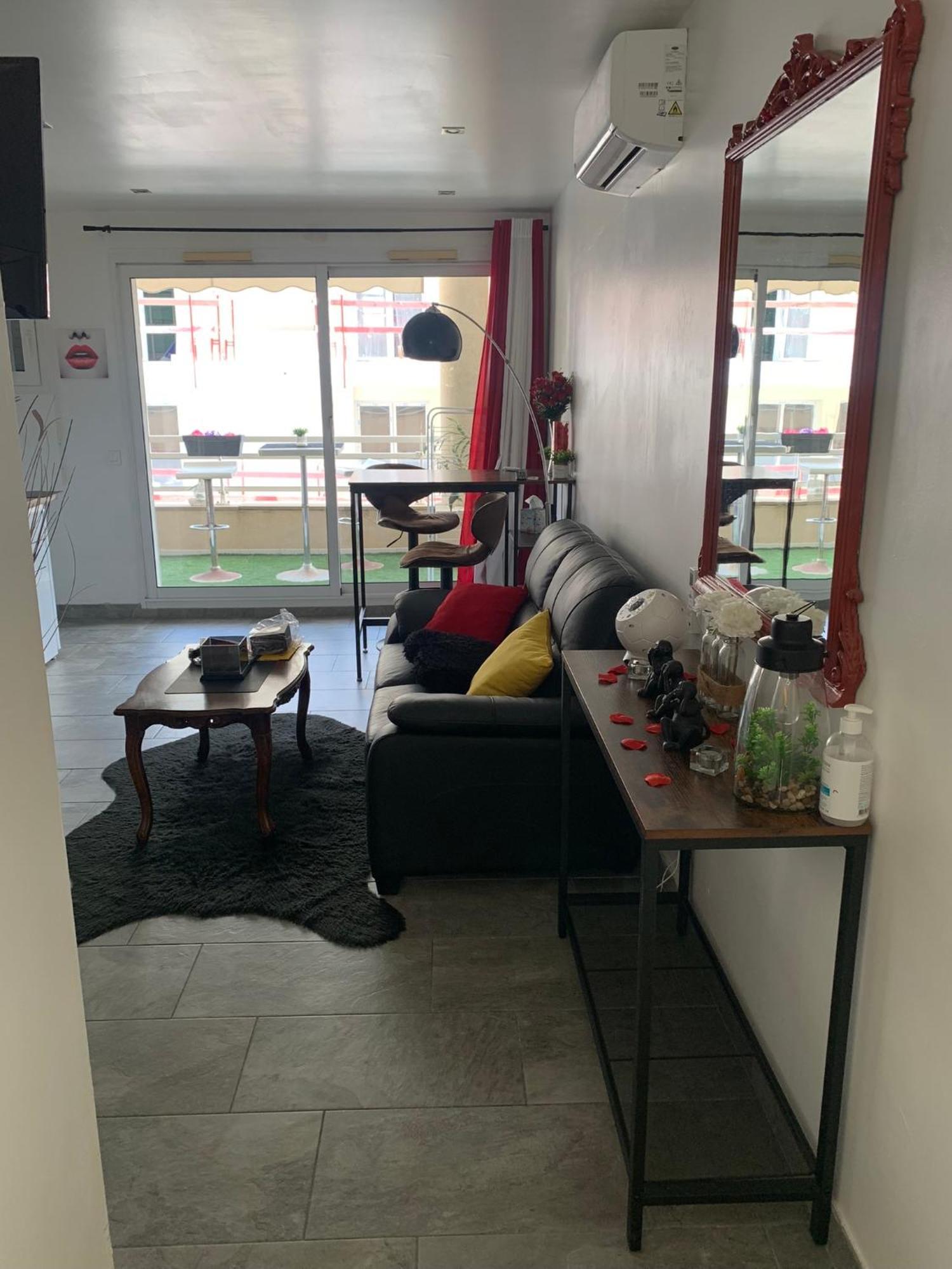 Azur Pour 2 Avec Jacuzzi Et Terrasse A 2 Minutes De La Vallauris