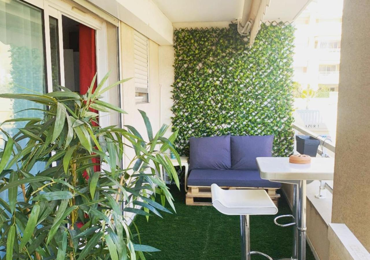 Apartment Azur Pour 2 Avec Jacuzzi Et Terrasse A 2 Minutes De La