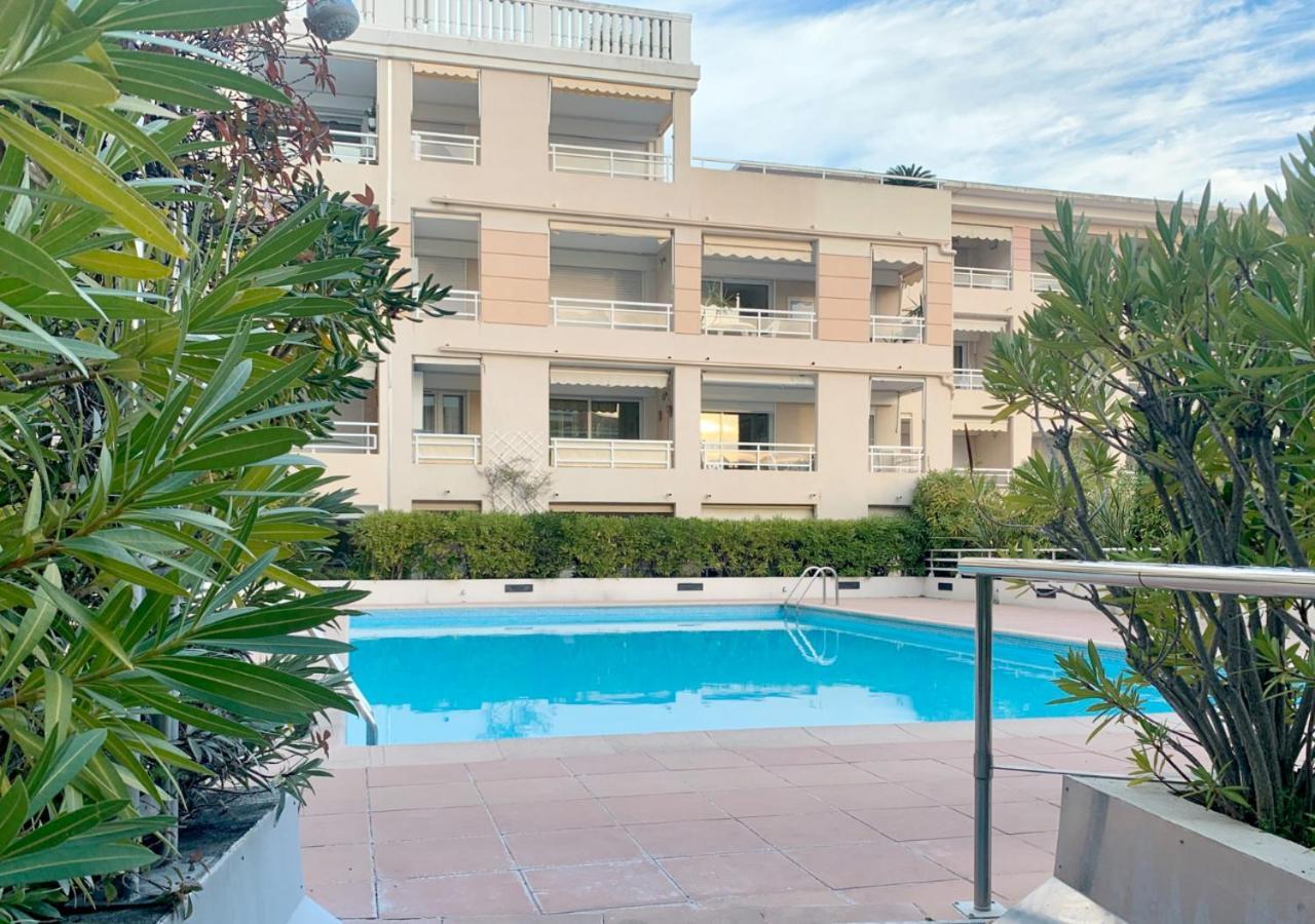 Apartment Azur Pour 2 Avec Jacuzzi Et Terrasse A 2 Minutes De La *