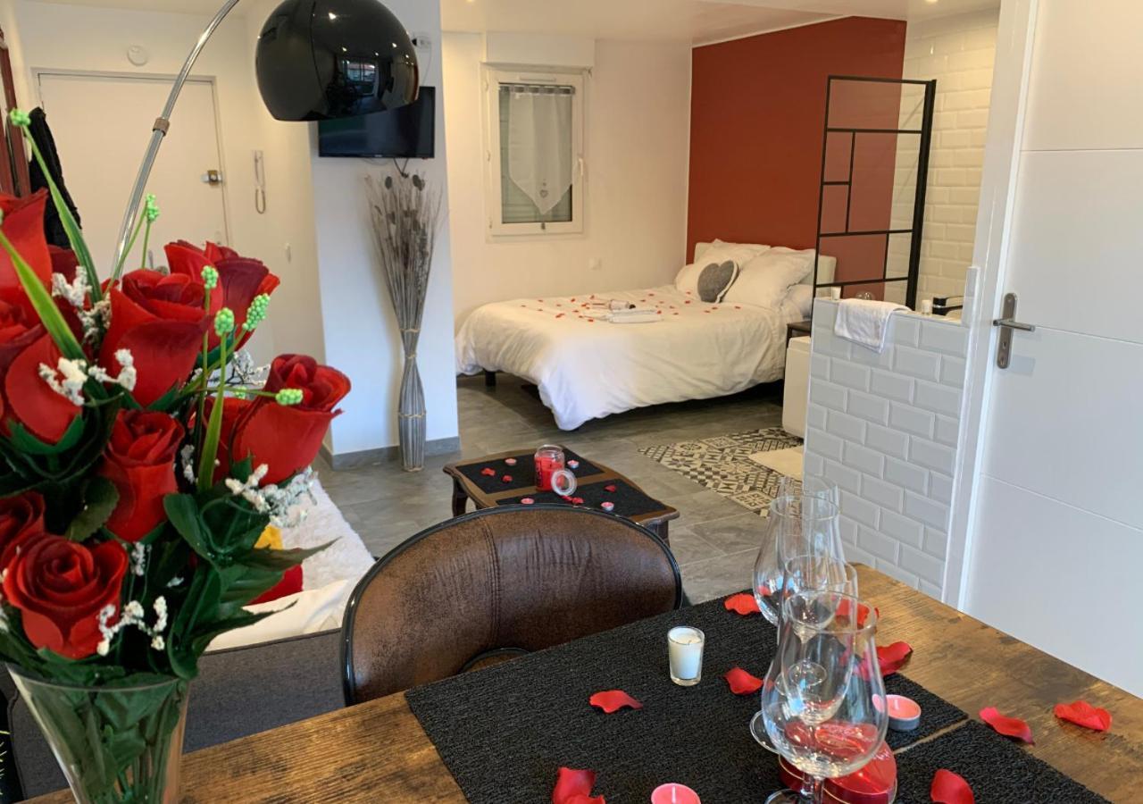 Azur Pour 2 Avec Jacuzzi Et Terrasse A 2 Minutes De La * Vallauris